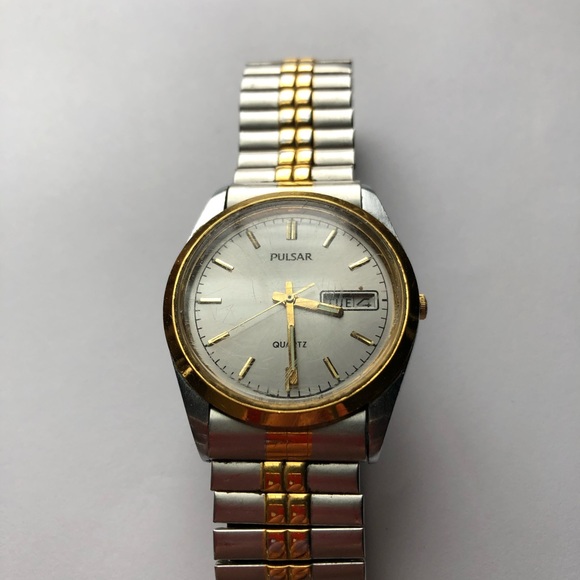 Vintage Pulsar Date Silver Gold Color Watch